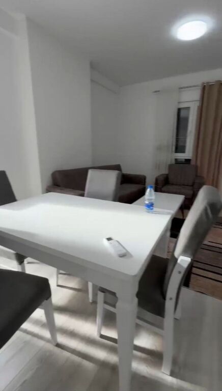 Apartament me qera 2+1+2+verande