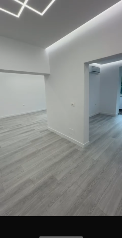 Premises for rent Barricades Street !