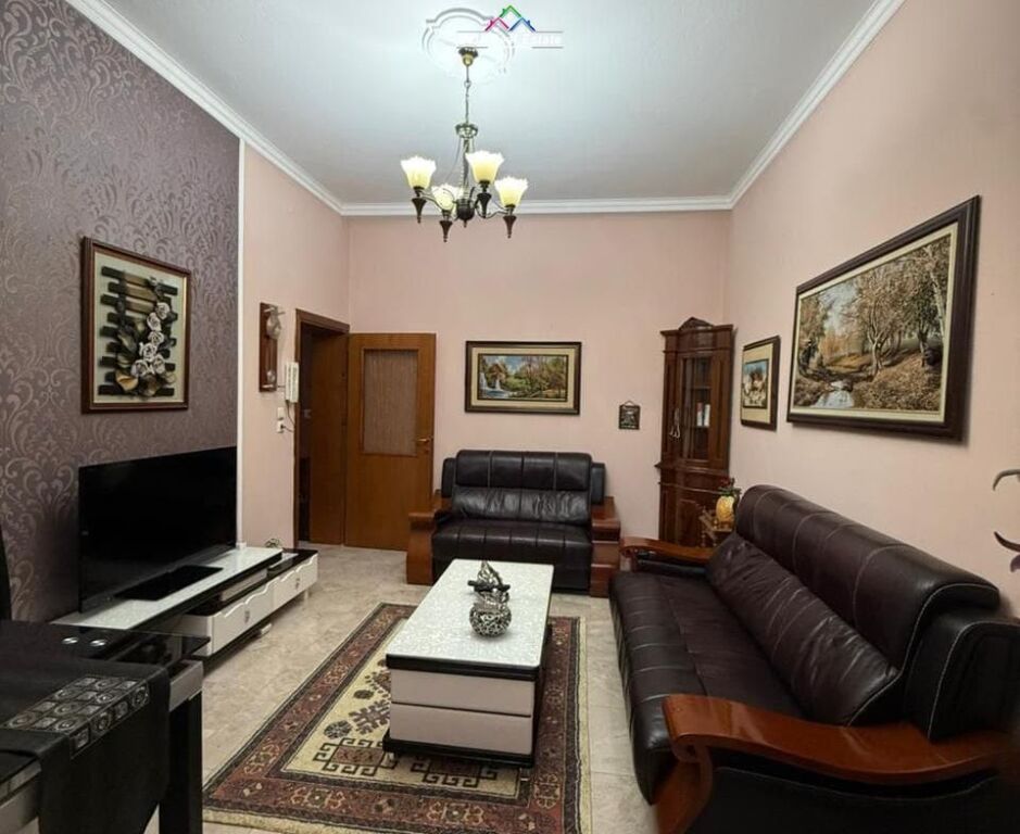 Appartamento In Affitto 2+1 Vicino All'ex Esposizione (ID B221422) Tirana