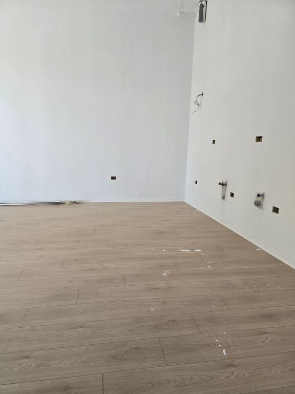 SHITET APARTAMENT 2+1 NË ZONEN E KODER KAMEZ,PRANË UNIVERSITETIT BUJQESOR.