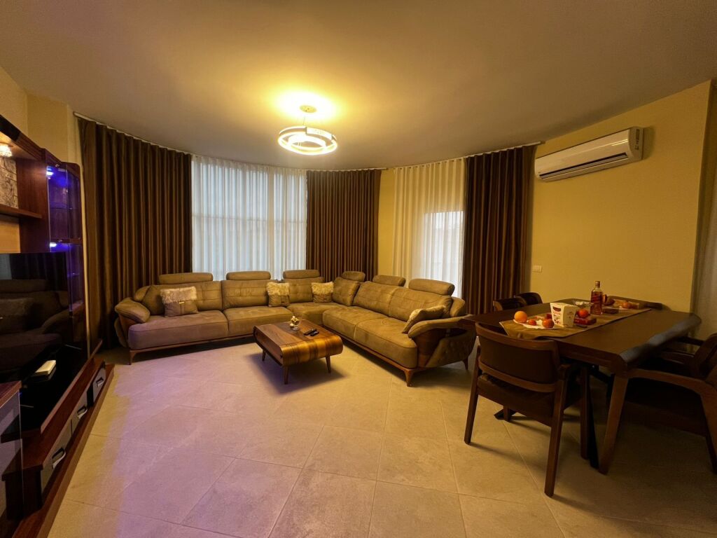 🏡 Super Apartament 2+1 me Qira Afatgjatë – Market Sapori, Vlorë