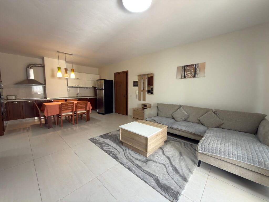 Apartment 2+1+2 Balconies for rent, “Pazari i Ri”, Tirana