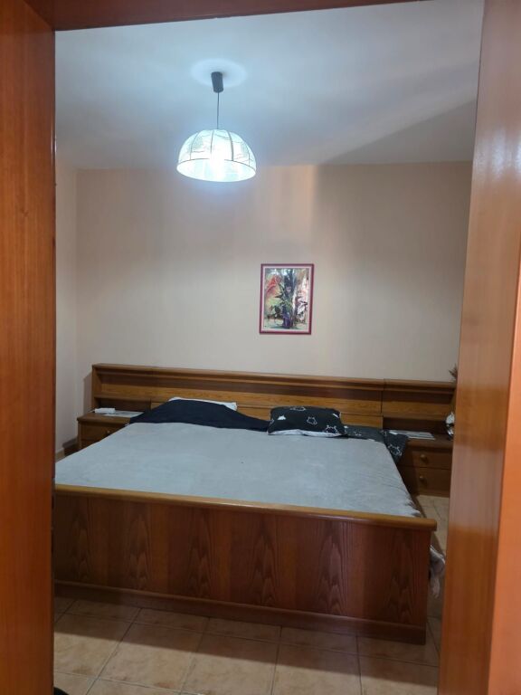 Apartament me qera 1+1 - 📍Statcioni trenit, mbrapa FSHN, rruga Hamit Shijaku