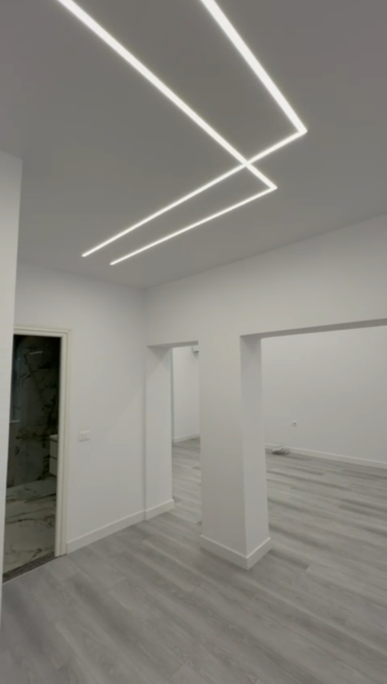 Premises for rent Barricades Street !