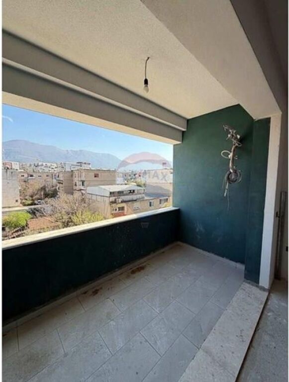 Appartamento 2+1+2 + Garage in vendita a Xhamllik!(ID: 530281057-79)