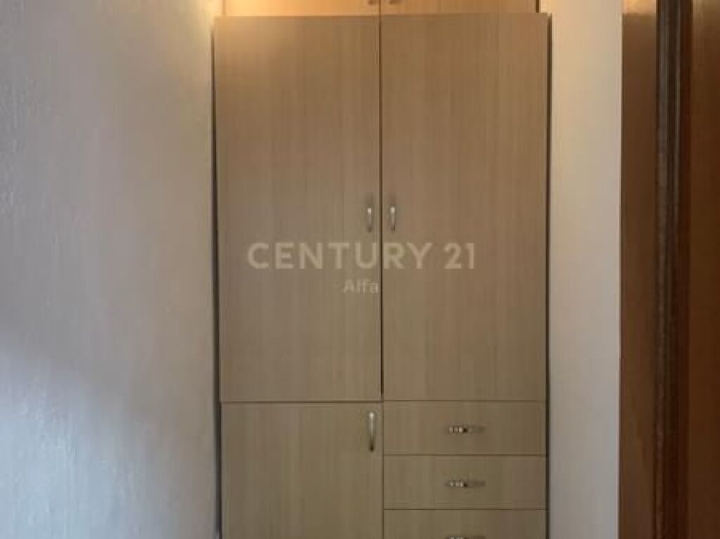 JEPET ME QERA AMBIENT KOMERCIAL 125M2