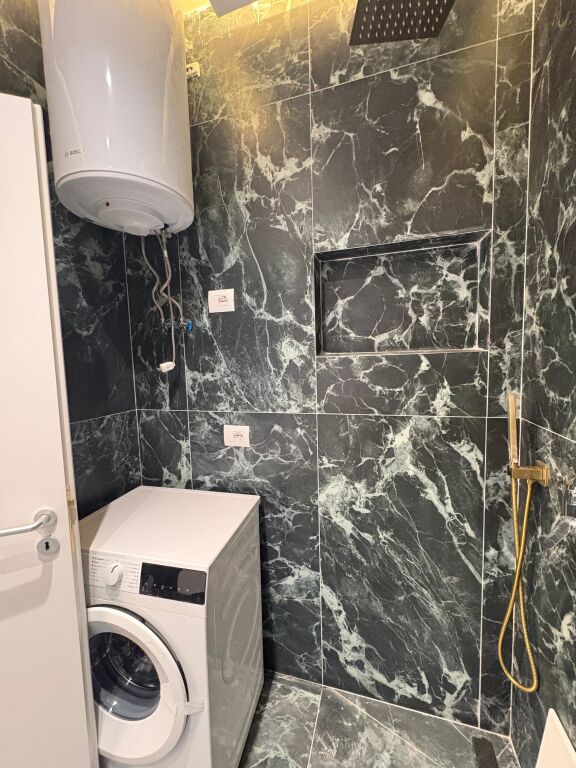 1+1  | Uccello Nero | appartamento nuovo | €800