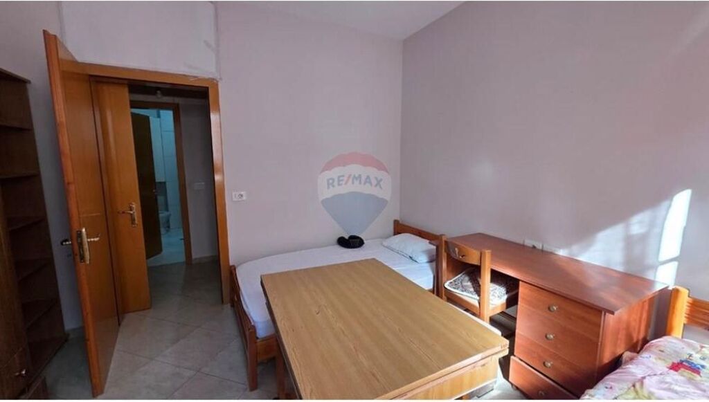 jepet me qira apartament 2+1, yzberisht