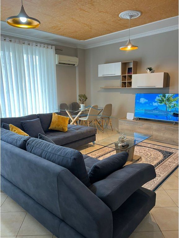 Apartament 1+1,Shitje, Rruga Peti.