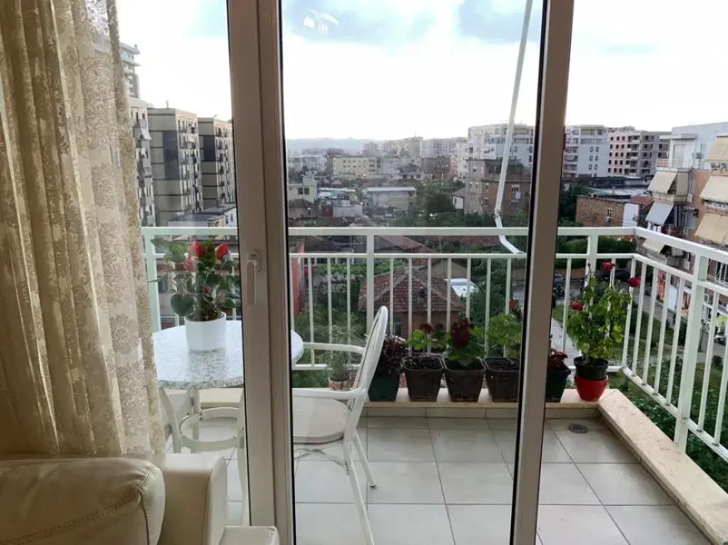 Rent | Apartament 3 + 1 | Rruga Jordan Misja | 850 €/month