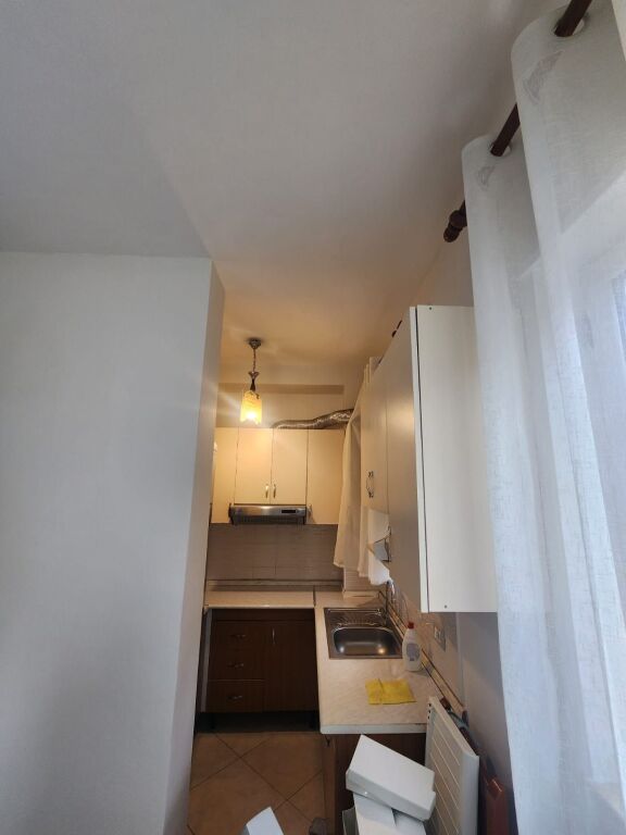 JEPET ME QERA APARTAMENT 1+1 TEK PALLATI SPORTIT