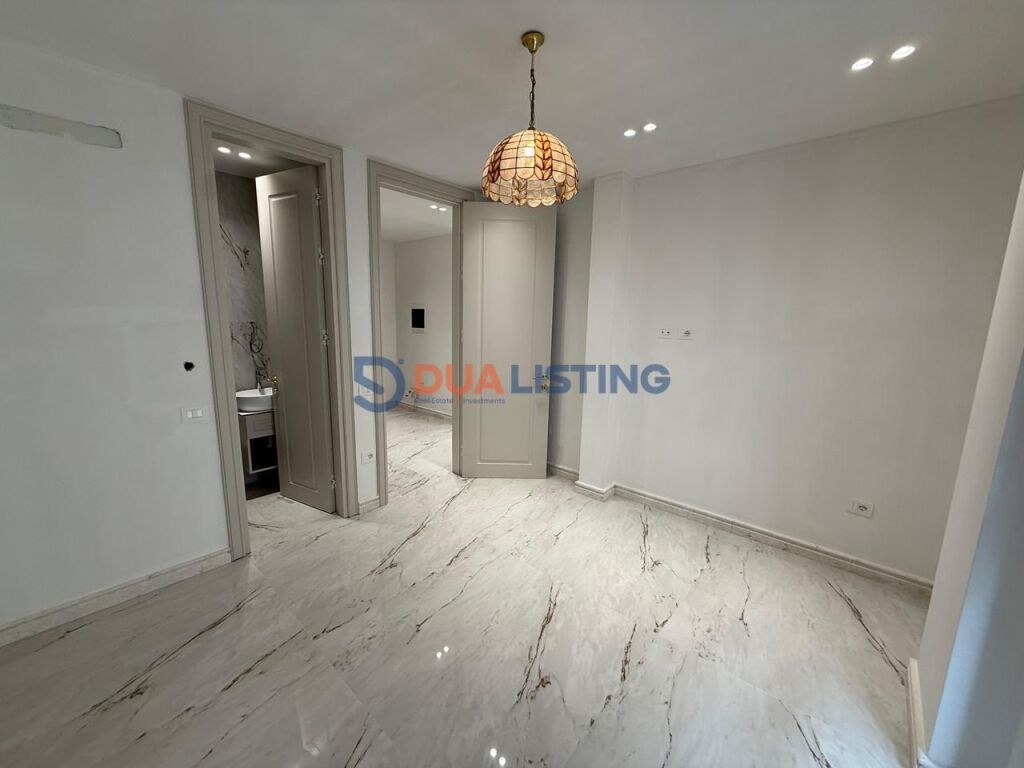 Ambiente di lusso per uffici in affitto presso il Lago Secco.