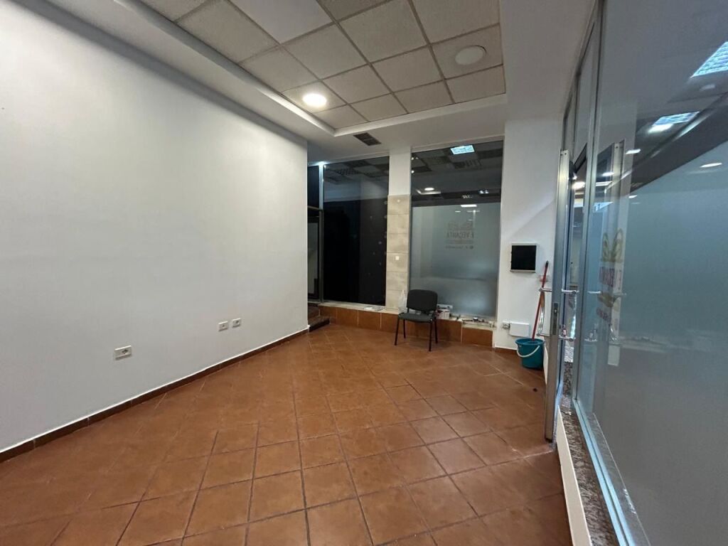 Affitto | Ambjent Biznesi | 1 | 300 €/mese