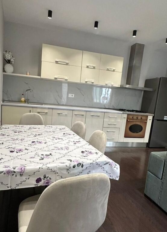 Apartament me qera 1+1 - 📍Yzberisht, prane shkolles Myslym Shima