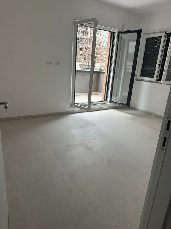 🏢 Appartamento 2+1 in affitto a Paskuqan💰 60.000 lek/mese