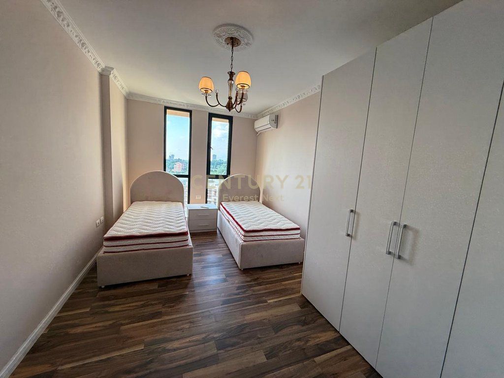 Appartamento 2+1+2 con 2 balconi in vendita presso Oasis Lake Residence, vicino al Lago Artificiale.