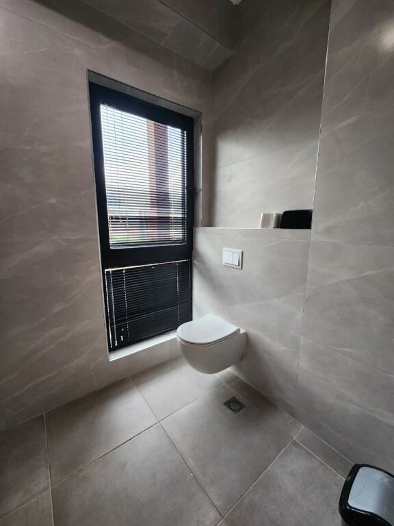 ✨️Me Qira Ultra Zyrë 124m² (📍Garden Building ) ndarë në 3 ambiente pune KATI 7 (Pamje Panoramike) 1000€/Muaj 💥💥