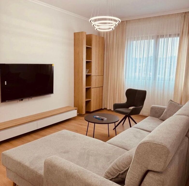Apartament 2+1 me qira tek Rruga e Durresit