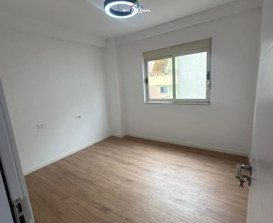 Apartament Ne Shitje 2+1 Tek Kodra e Diellit (ID B120847) Tirane