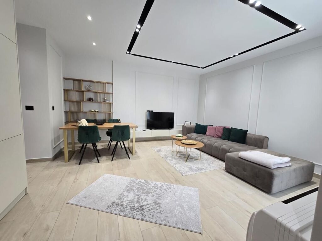 Appartamento 1+1+posto auto vicino a Teg-u