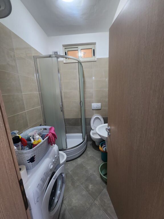 JEPET ME QERA APARTAMENT 1+1 TEK PALLATI SPORTIT