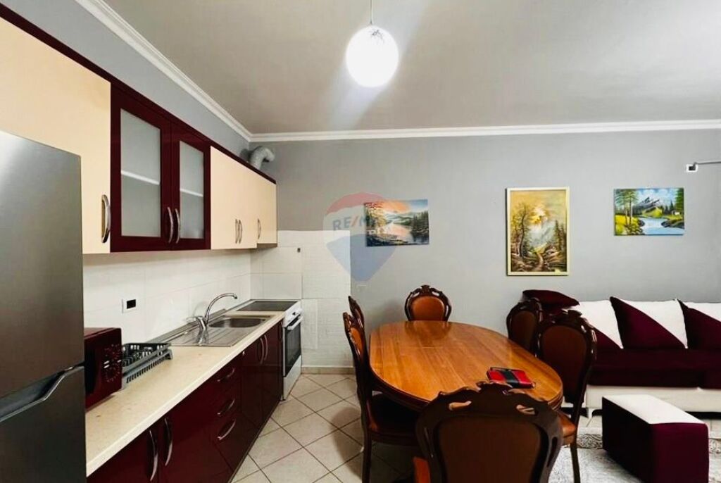 Apartament 2+1 Ish Tregu Elektrik