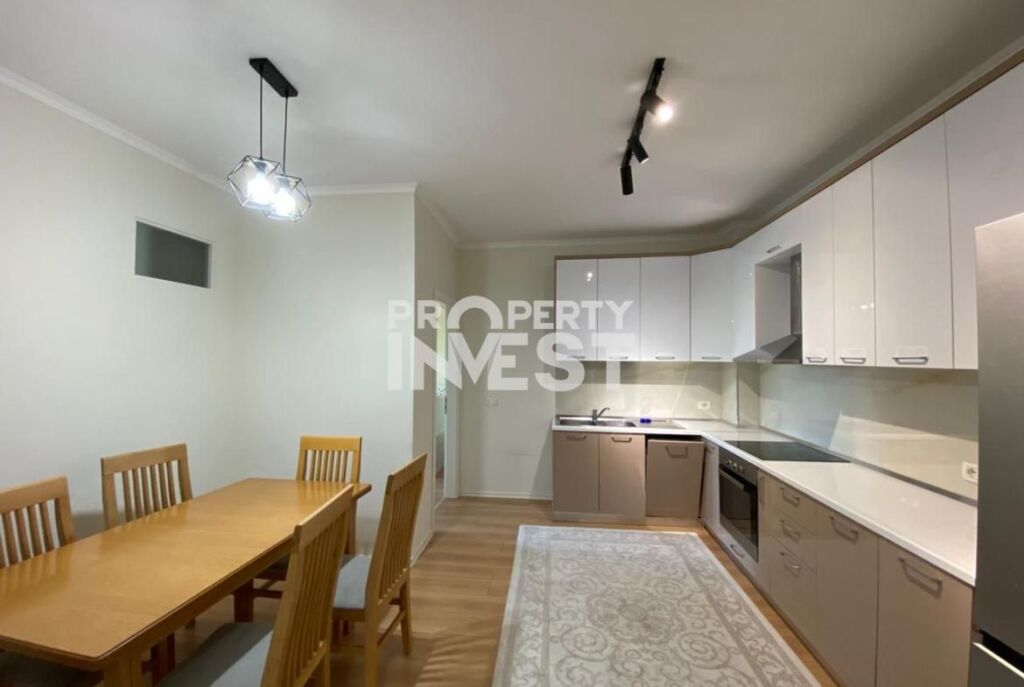 Apartament 2+1+2 per qira tek Kopshti Botanik, Liqeni
