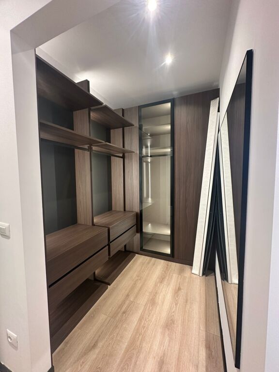 Jepet me qira apartament modern 2+1+2 pranë Lion Park, në një nga zonat më të kërkuara, shumë afër stadiumit Air Albania.