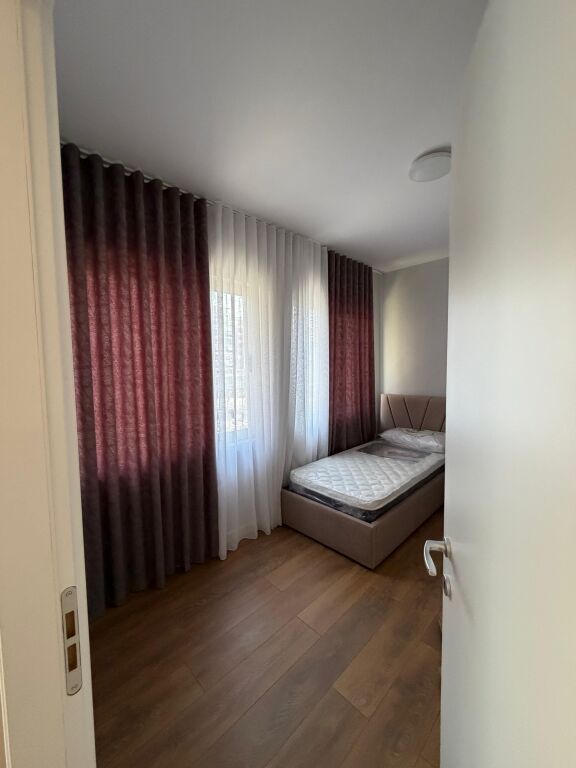 🏠Apartment 2+1 for rent 📍In the Yzberisht area behind Grand Gallery ✨ The apartment has never been lived in before, fully furnished and everything is new 🛌✨ 💶Price: 600€