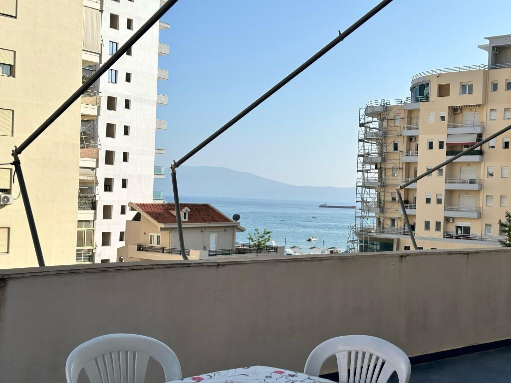 Jepet me qira vjetore Apartament Lungomare, Vlorë (Brooklyn Bar)