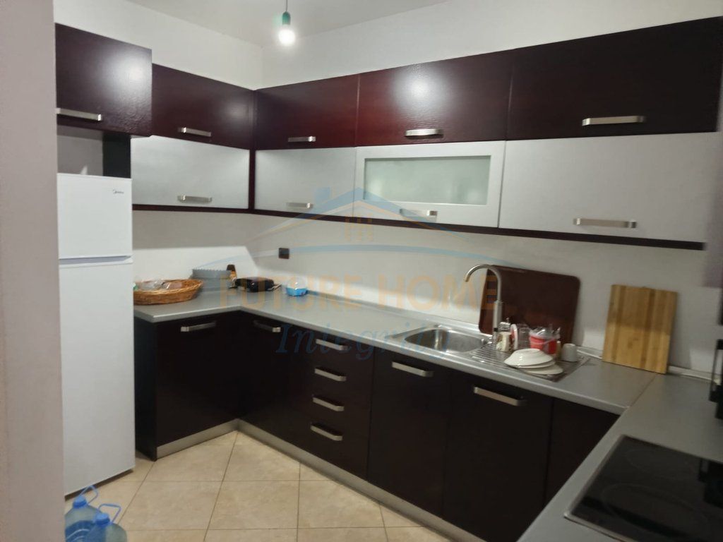 Shitet, Apartament 1+1, Unaza e Re, Tiranë.