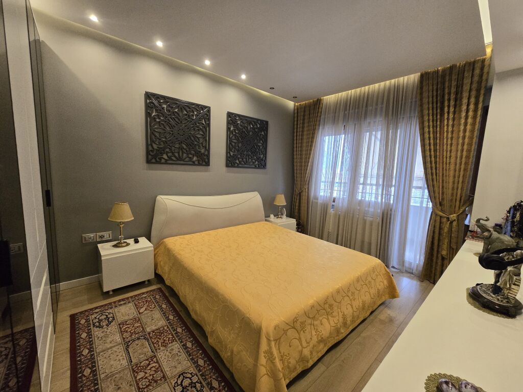 Apartment 2+1+2+Balconies+Parking Space for Rent at Vila Gold