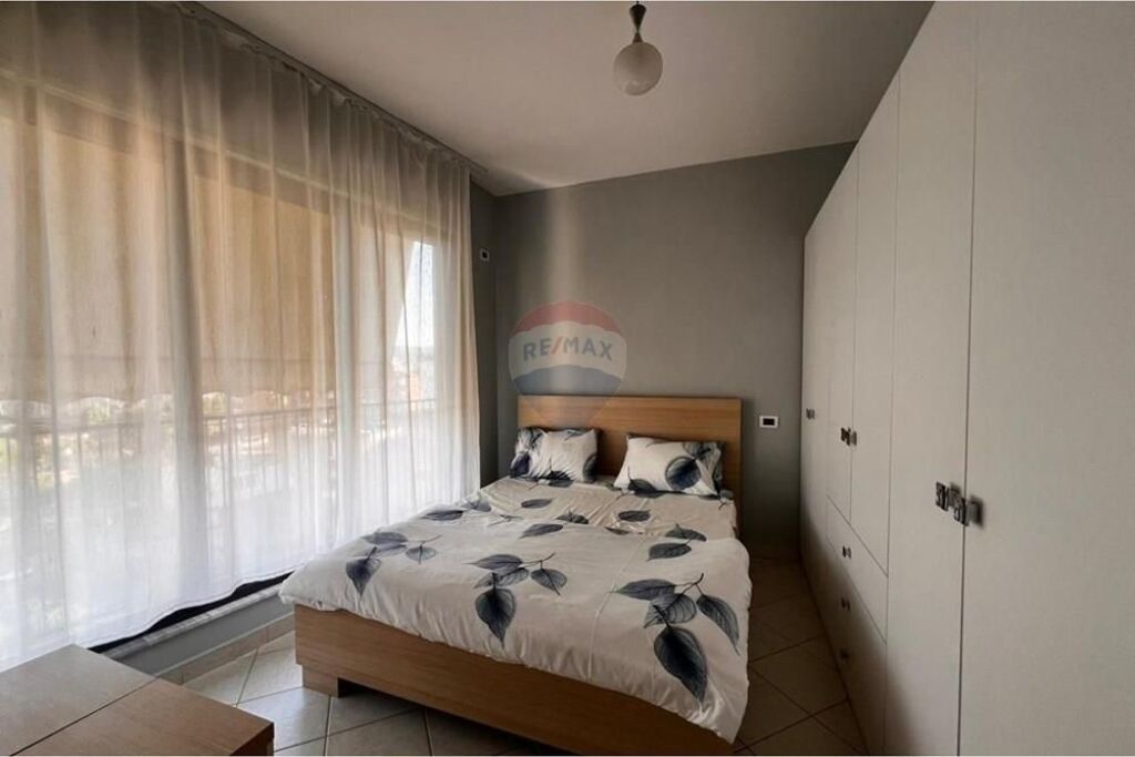 Apartament 2+1 me qira te Ish Tregu Elektrik!
