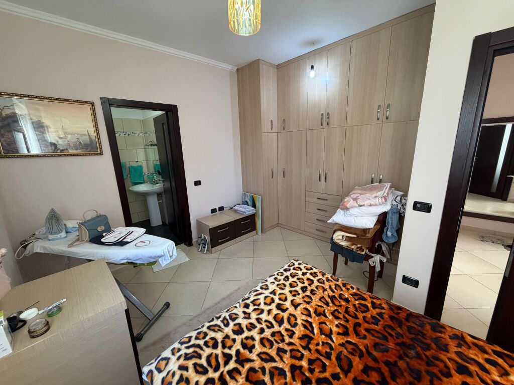 Apartament 3+1 në shitje te Rruga e Cipajve Vlore (Gjergj Arianiti)