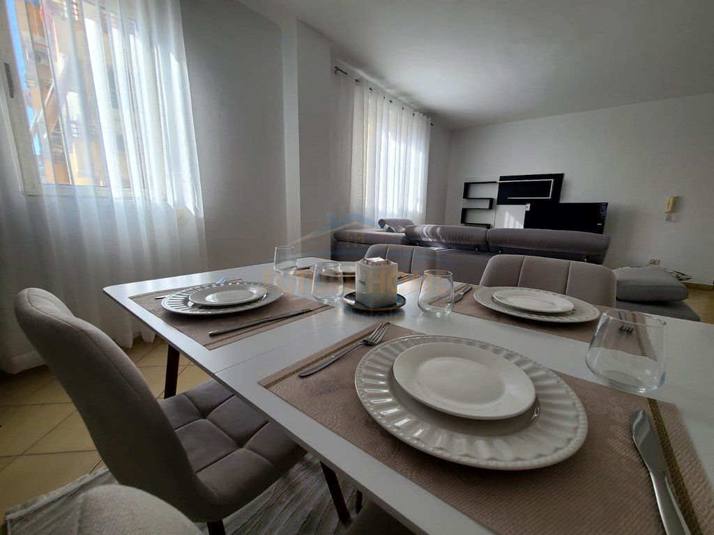 Qera, Apartament 2+1, Liqeni i Thate, Tirane