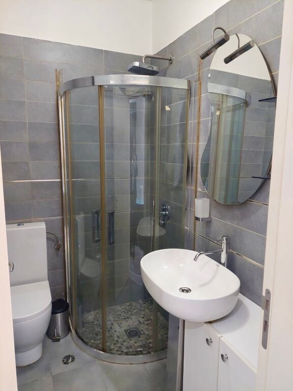 📣 QERA Apartament 1+1 📍 Prane Rruges Se "Elbasanit" 🛣️ Rruga "Pjeter Budi" ✨