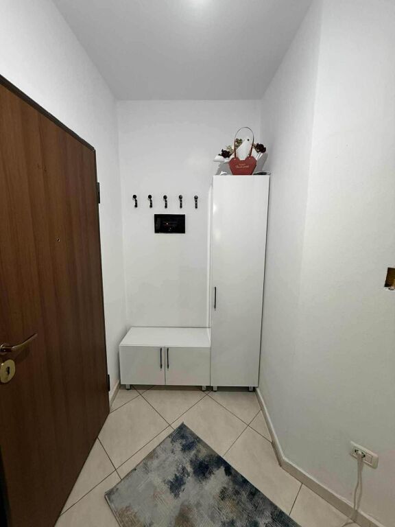 🏡 Jepet me qera apartament 2+1+2 + garazh 🚗🚗📍 Vendndodhja: Kompleksi Fratari, Astir💰 Qiraja: 50,000 lekë/muaj