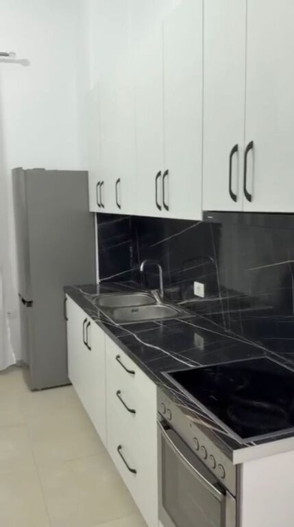 APARTAMENT PER QERA ASTIR ME PARKIM