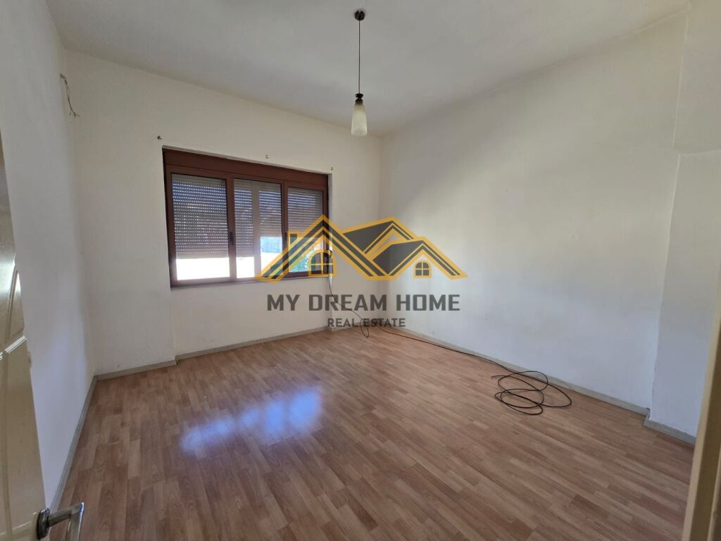 Apartament 3+1 për Qira Qender, Durrës