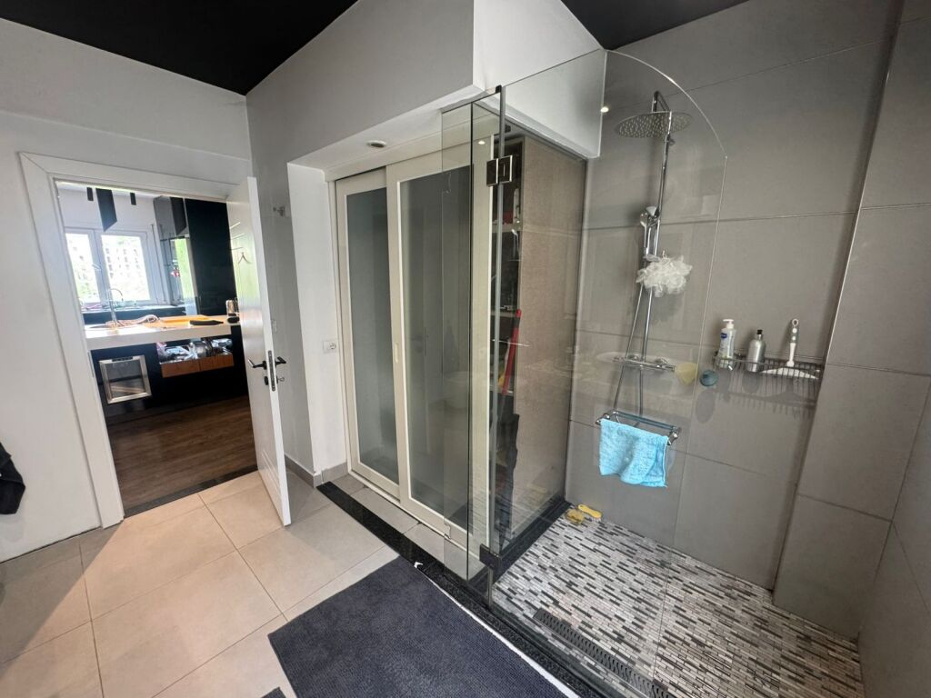 Apartament për shitje  1+1 LUX – Liqeni i Thatë