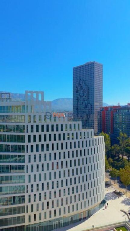 PREMIUM OFFICE FOR RENT IN THE HEART OF TIRANA!