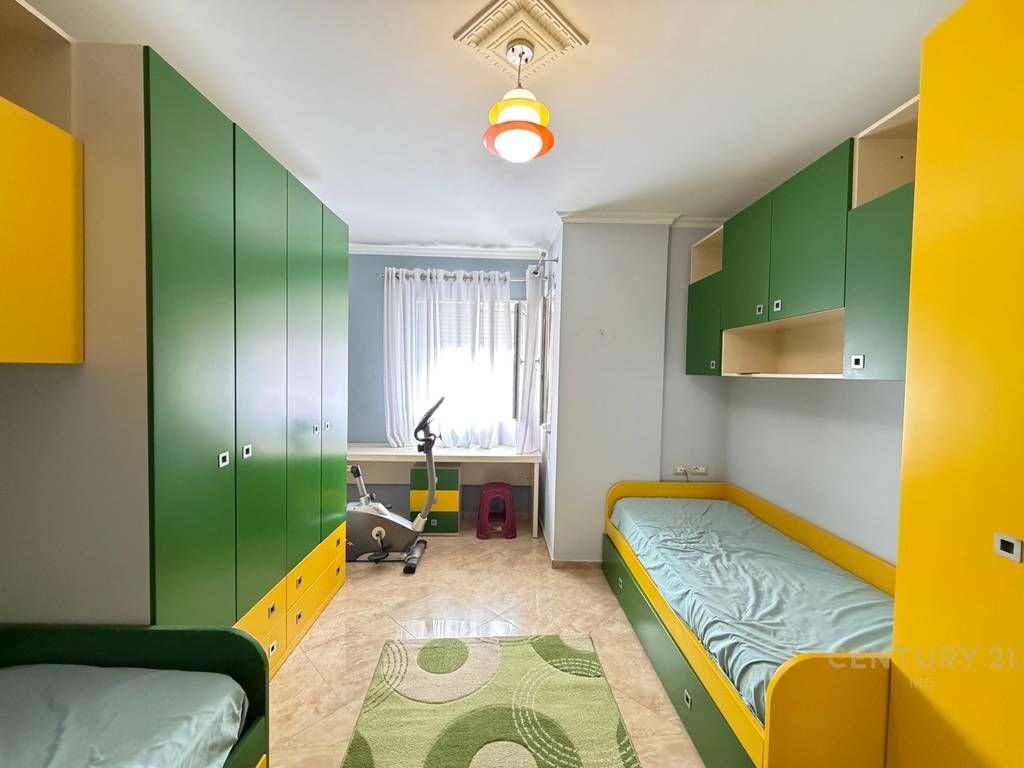 APPARTAMENTO 2+1+POSTO AUTO VICINO AL CAMPO IN ALI DEM 750 € /Mese