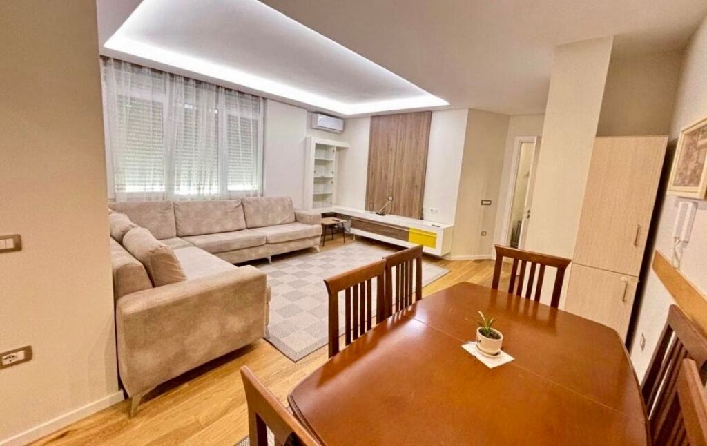 📣 RENT Apartment 3+1 With Storage 📍 Near the Red School 🛣️ "Dervish Hekali" Street ✨