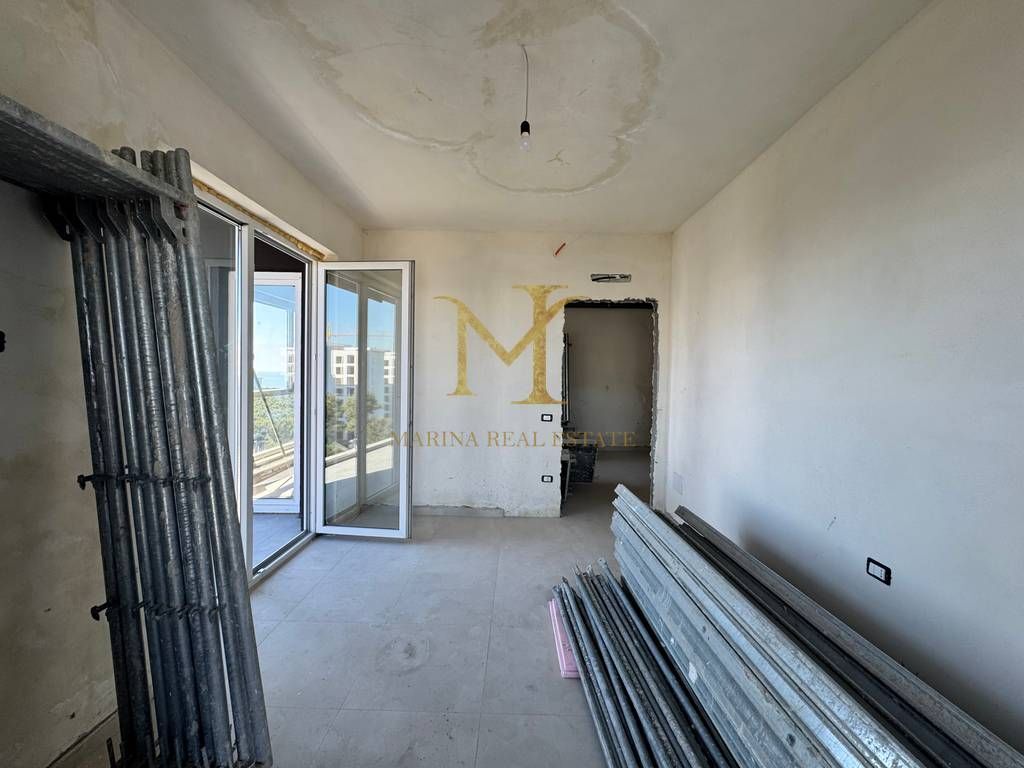 Appartamento in vendita nella zona di Golem, tipologia 2+1. Nuovo edificio, con vista mare