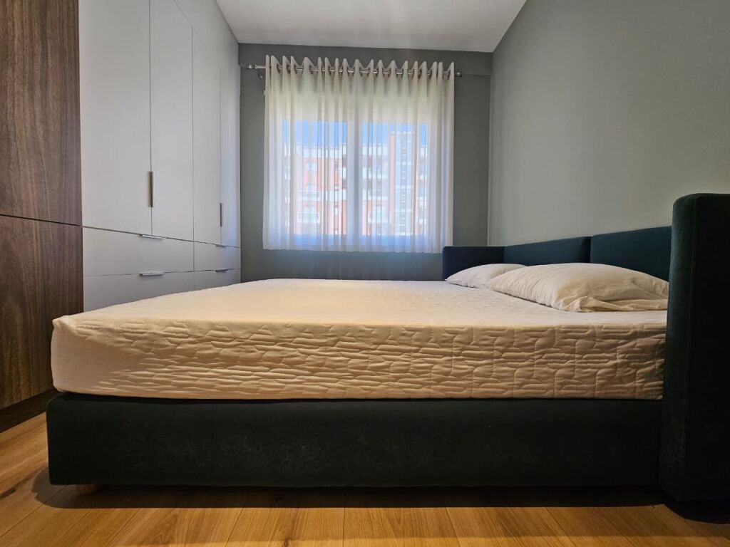 Apartament 1+1 per qira me post parkimi!