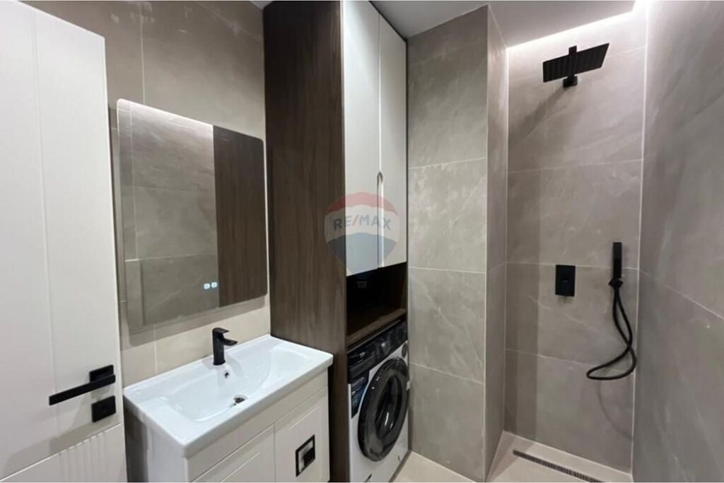 Super apartament 1+1 per shitje te Mine Peza