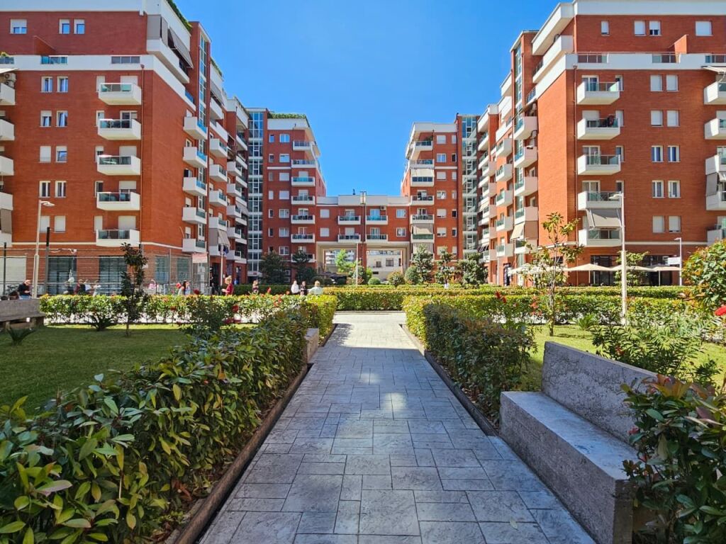 Apartament 1+1 per qira me post parkimi!