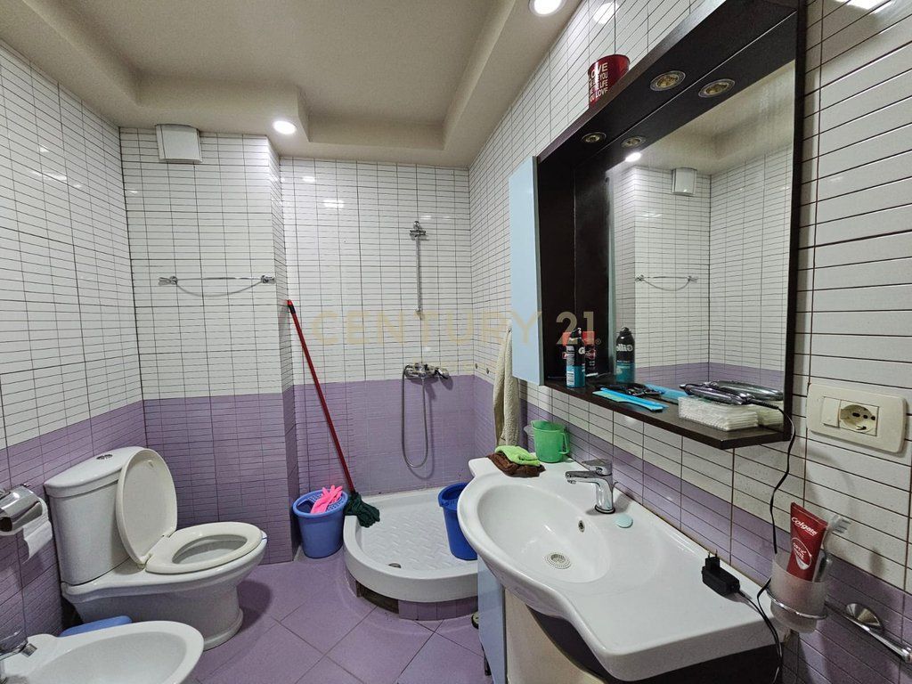 Apartament 3+1+2 per shitje ne Astir