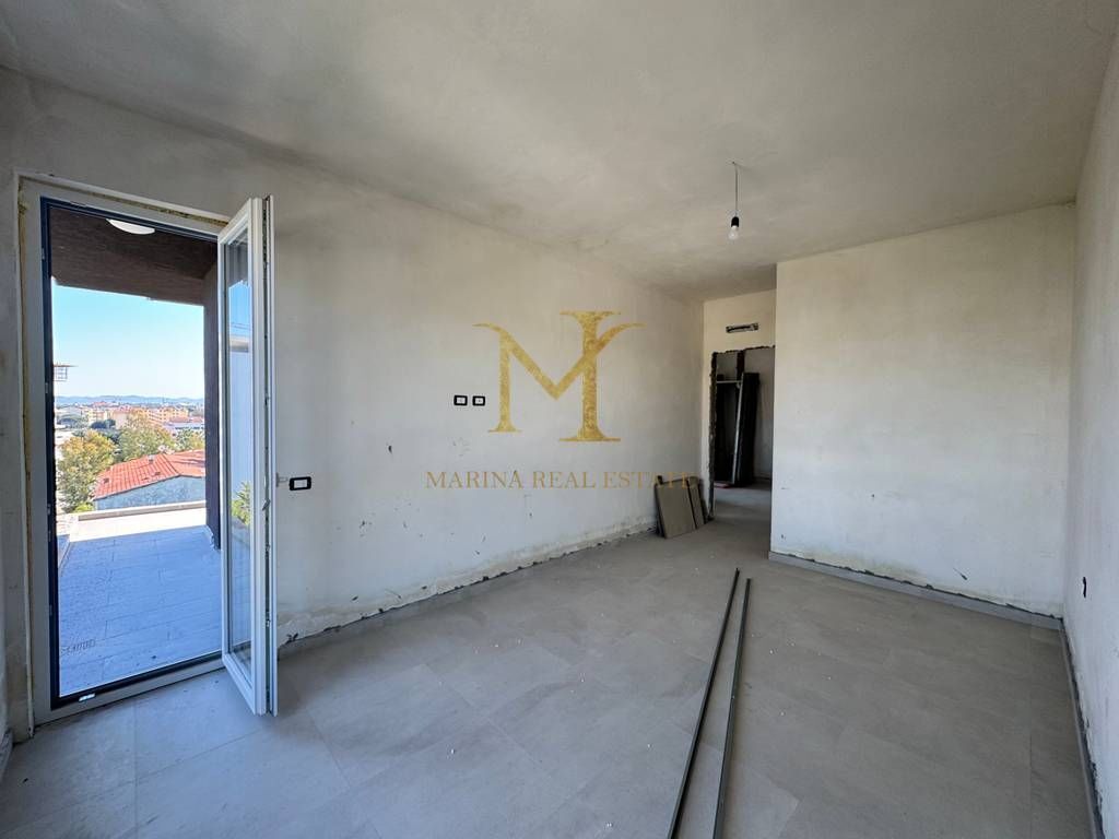 Appartamento in vendita nella zona di Golem, tipologia 2+1. Nuovo edificio, con vista mare