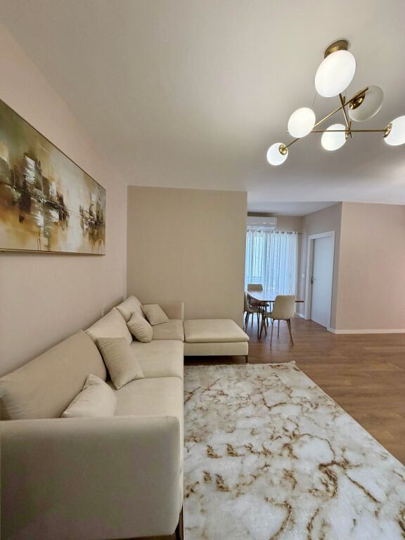 📣 AFFITTO Appartamento 2+1 📍 Yzberisht, Vicino al Complesso Grand Gallery ✨